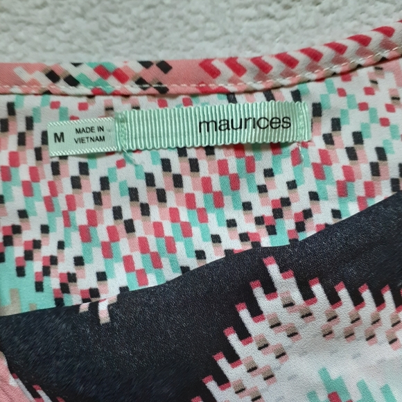 Maurice's top like new - Picture 3 of 3
